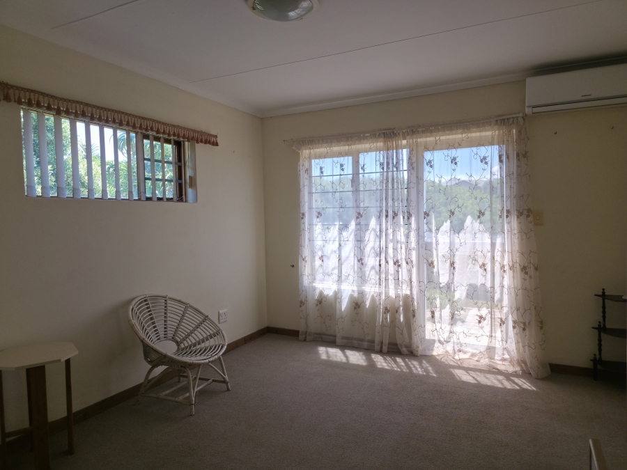 3 Bedroom Property for Sale in Wavecrest Eastern Cape